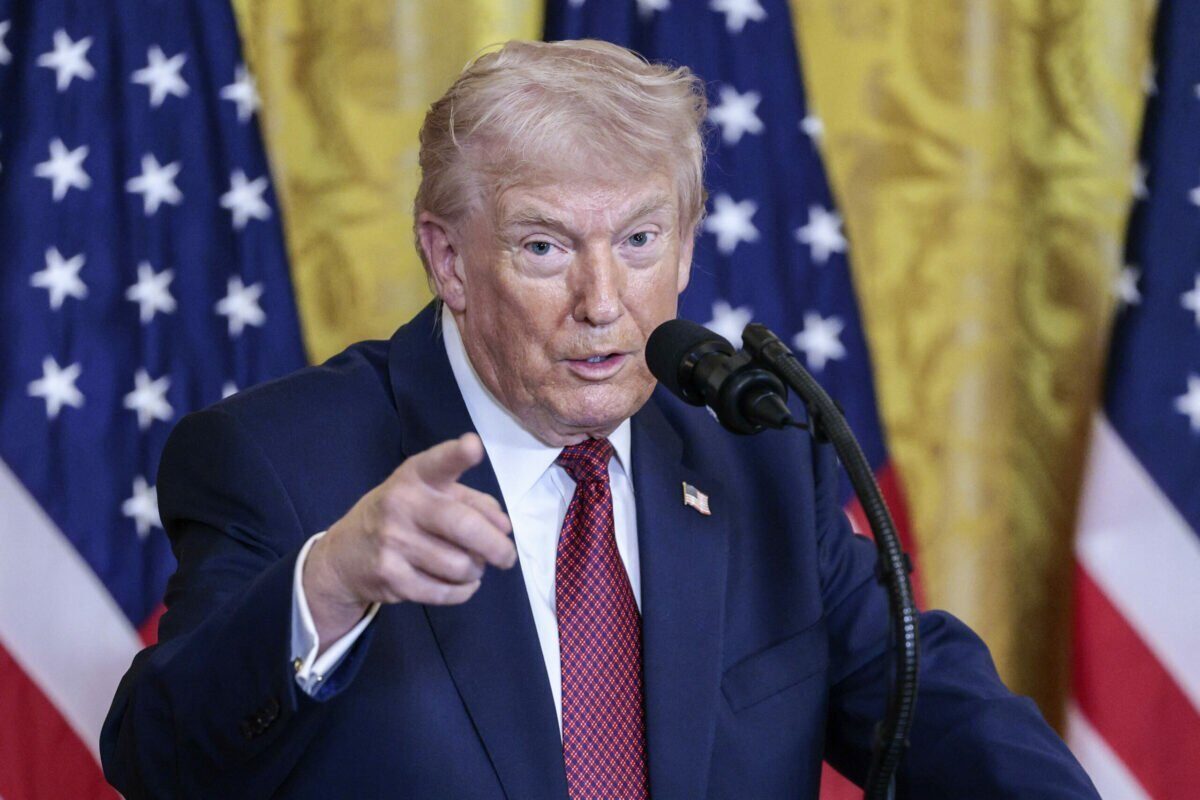 Trump rupe legăturile comerciale cu Spania și critică Marea Britanie Fostul președinte american Donald Trump a anunțat, marți, că va întrerupe relațiile comerciale cu Spania