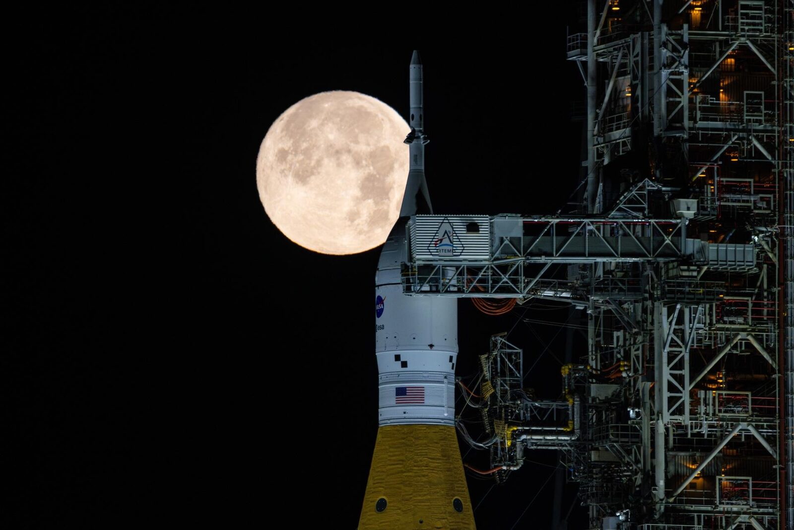 Ce distinge misiunile NASA pe lună: Trecut vs. Viitor