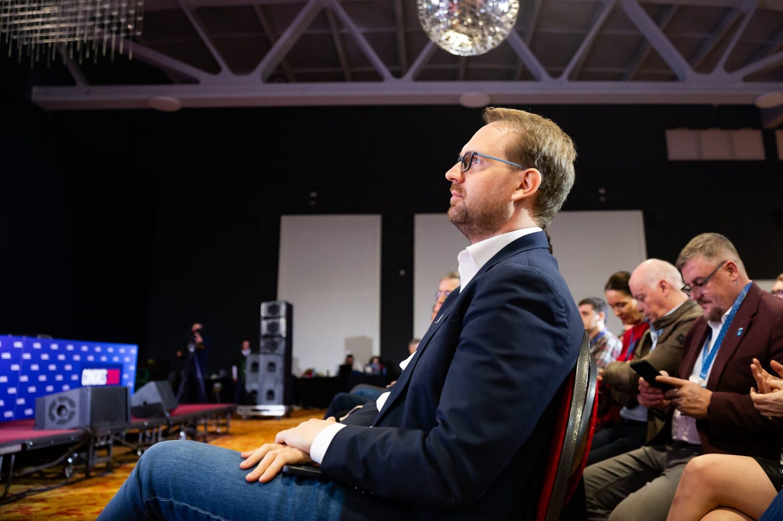 Fritz: România, într-o poziție mai bună la prețurile carburanților, dar cu ochii pe piață Vicepremierul Dominic Fritz a declarat că România se află, momentan, într-o situație mai favorabilă comparativ cu alte state europene în ceea ce privește prețurile la carburanți