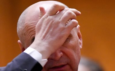 Bolojan anunță măsuri pentru a tempera scumpirea carburanților, pe fondul crizei din orientul mijlociu Premierul Ilie Bolojan a convocat vineri o serie de întâlniri cu miniștri și reprezentanți ai instituțiilor cu atribuții în domeniul economic pentru a discuta despre situația pieței de carburanți din România