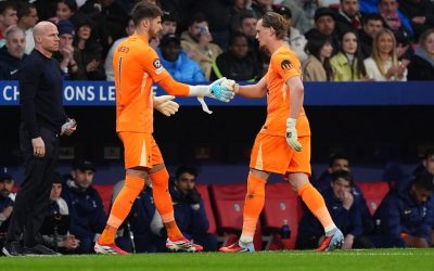 Kinsky, schimbat după 17 minute: Dezastru la debutul lui Tottenham?