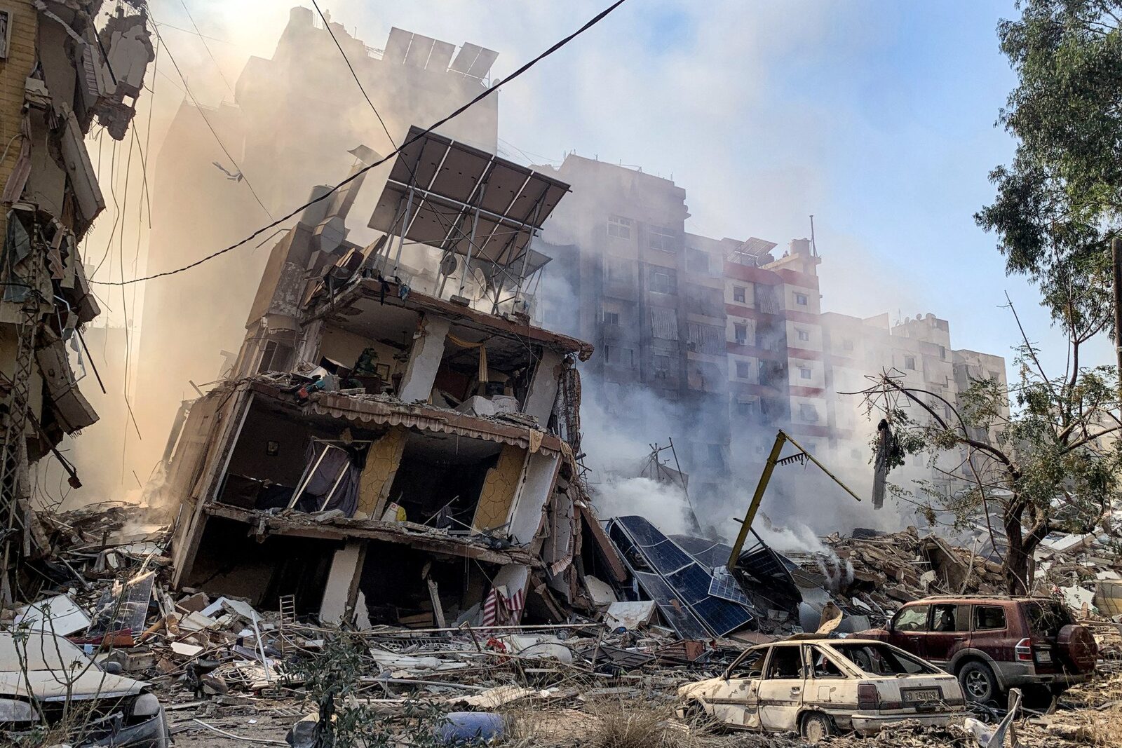Israelul avertizează asupra intensificării operațiunilor în Liban, după atacurile asupra podurilor Generalul-locotenent Eyal Zamir, șeful Statului Major israelian, a anunțat duminică seara că armata israeliană se pregătește să intensifice operațiunile terestre și atacurile aeriene în Liban