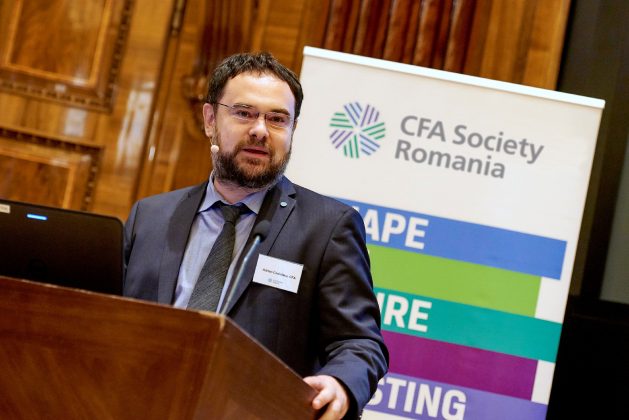 Războiul din Ucraina: Inflația bate la ușă și în România Conflictul armat din Ucraina are deja un impact semnificativ asupra piețelor financiare globale, iar România, dependentă de importurile de combustibil, se va confrunta cu o creștere a inflației, avertizează Adrian Codirlaşu, președintele CFA România