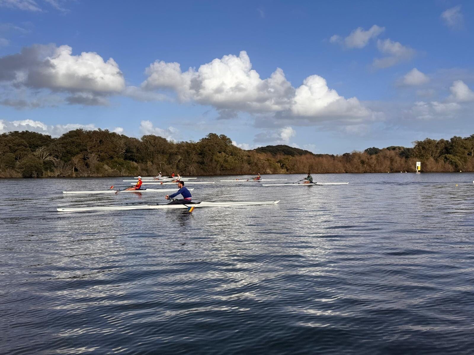 Canotorii români se pregătesc în Italia pentru competițiile anului Loturile naționale de canotaj ale României efectuează un stagiu de pregătire în Italia, la Sabaudia, în perioada 1 februarie – 8 martie