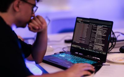 Formula 1 revine: Ce riscă fanii care aleg site-uri ilegale pentru a urmări cursele Marele Circ revine în atenția fanilor sporturilor cu motor! Începând de duminică, 8 martie, la ora 06:00, ora României, fanii vor putea urmări prima cursă a sezonului de Formula 1, care va avea loc în Australia, pe circuitul „Albert Park” din Melbourne