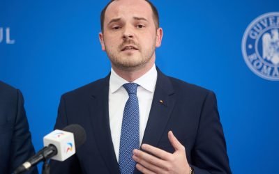 Ministrul Sănătății, Alexandru Rogobete, a anunțat extinderea rețelei naționale pentru tratarea pacienților cu leziuni traumatice severe, incluzând Spitalul Clinic Județean de Urgență Brașov și Spitalul Județean de Urgență „Dr