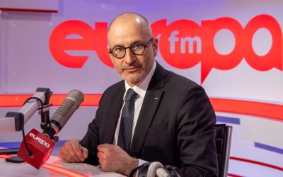 Aproximativ 2000 de români s-au întors din Orientul Mijlociu după intensificarea conflictului Aproximativ 2.000 de cetățeni români care se aflau în țări din Orientul Mijlociu au revenit în România până luni, 9 martie, potrivit informațiilor furnizate de Ministerul Afacerilor Externe (MAE)