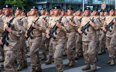 Croația reintroduce serviciul militar obligatoriu după 17 ani, pe fondul tensiunilor geopolitice Zagrebul reintroduce serviciul militar obligatoriu, începând cu o serie de programe de instruire pentru tinerii croați