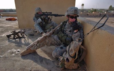 Șase soldați americani uciși într-un atac iranian în Kuweit Un atac direct executat de Iran asupra unui centru de operațiuni improvizat într-un port civil din Kuweit a dus la moartea a șase soldați americani