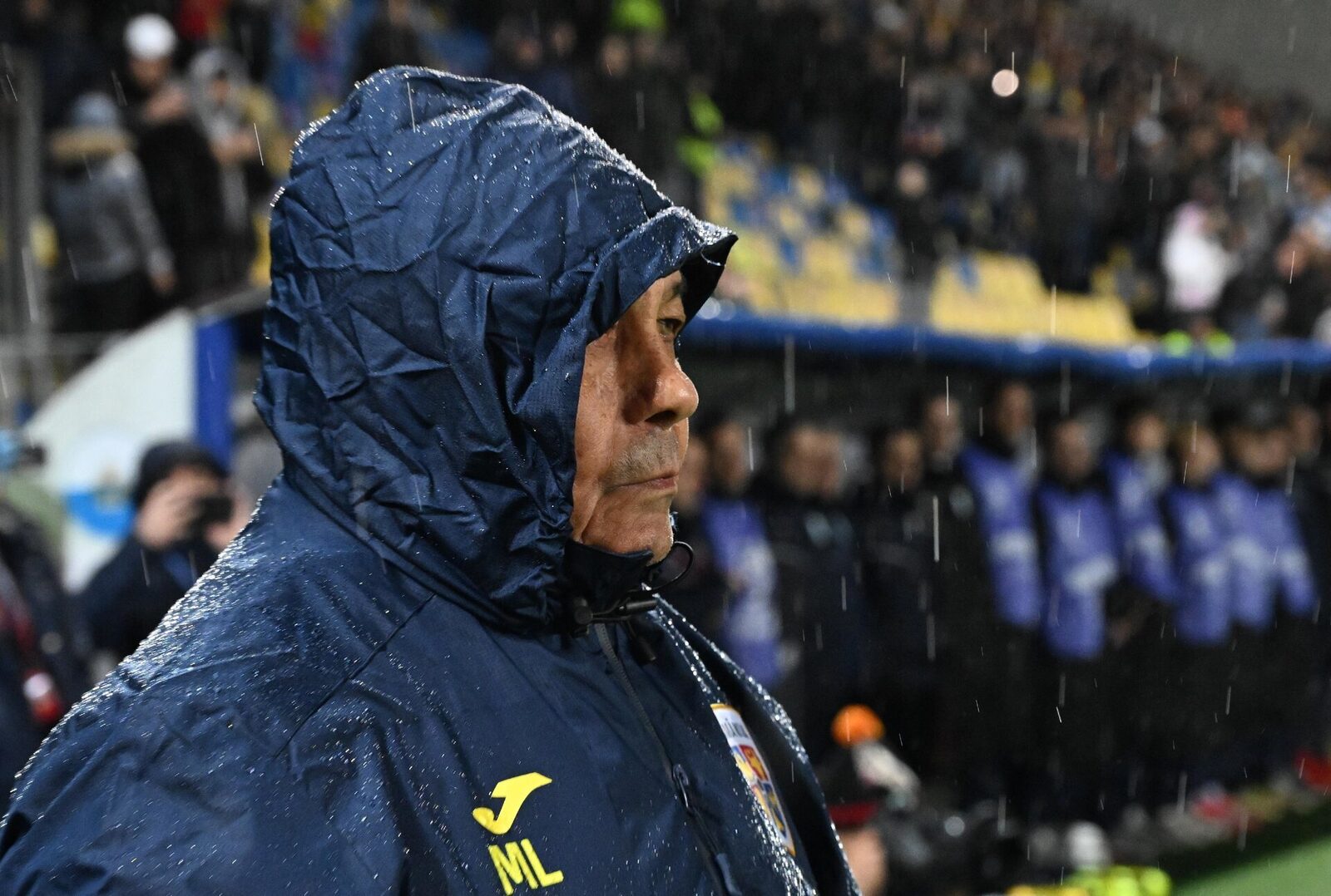 Panduru, planul pentru „dubla” Turcia – România Fostul internațional Basarab Panduru a schițat echipa ideală pe care Mircea Lucescu ar trebui să o trimită pe teren în meciul crucial cu Turcia