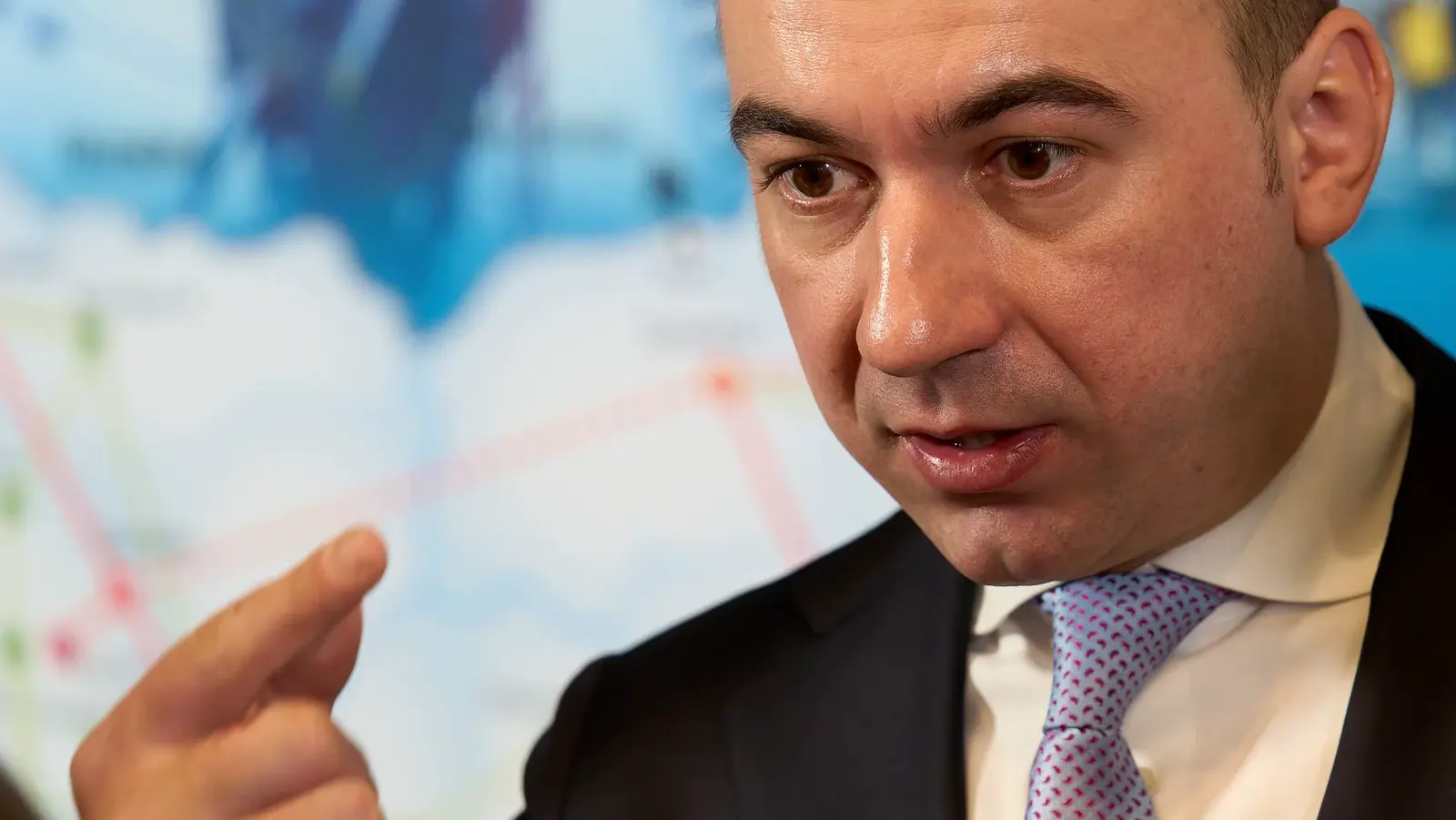 Este crucial să evităm rata de infectare cu două cifre