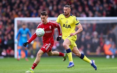 Drăgușin, criticat dur de fanii lui Tottenham: „Nu este suficient de bun” Radu Drăgușin ar putea părăsi Tottenham Hotspur în această vară, după ce evoluțiile sale nu au convins fanii și criticii din Anglia