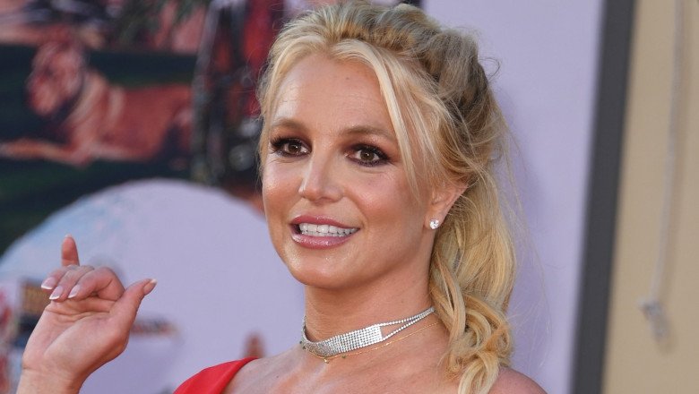 Britney Spears, reținută în California: Vedeta pop ar fi fost suspectată de conducere sub influența alcoolului Britney Spears, una dintre cele mai cunoscute artiste pop din lume, a fost reținută în California, conform informațiilor apărute recent