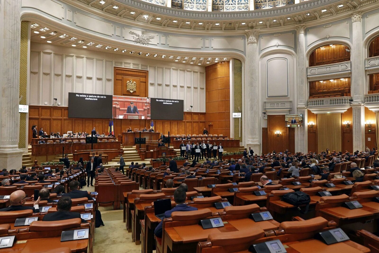 Parlamentul a aprobat prezența unor capabilități militare americane la baza Mihail Kogălniceanu Parlamentul României a votat, cu o majoritate covârșitoare, pentru aprobarea prezenței unor capabilități militare americane la baza Mihail Kogălniceanu