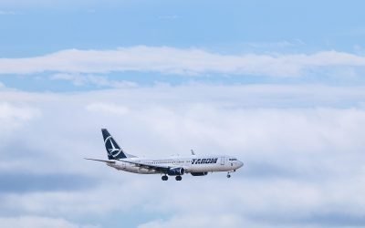 Românii repatriați din Egipt acuză costurile ridicate ale biletelor de avion Operațiunea de repatriere a românilor din Egipt, afectați de recentul conflict, a generat un val de nemulțumiri, în special din cauza costurilor biletelor de avion