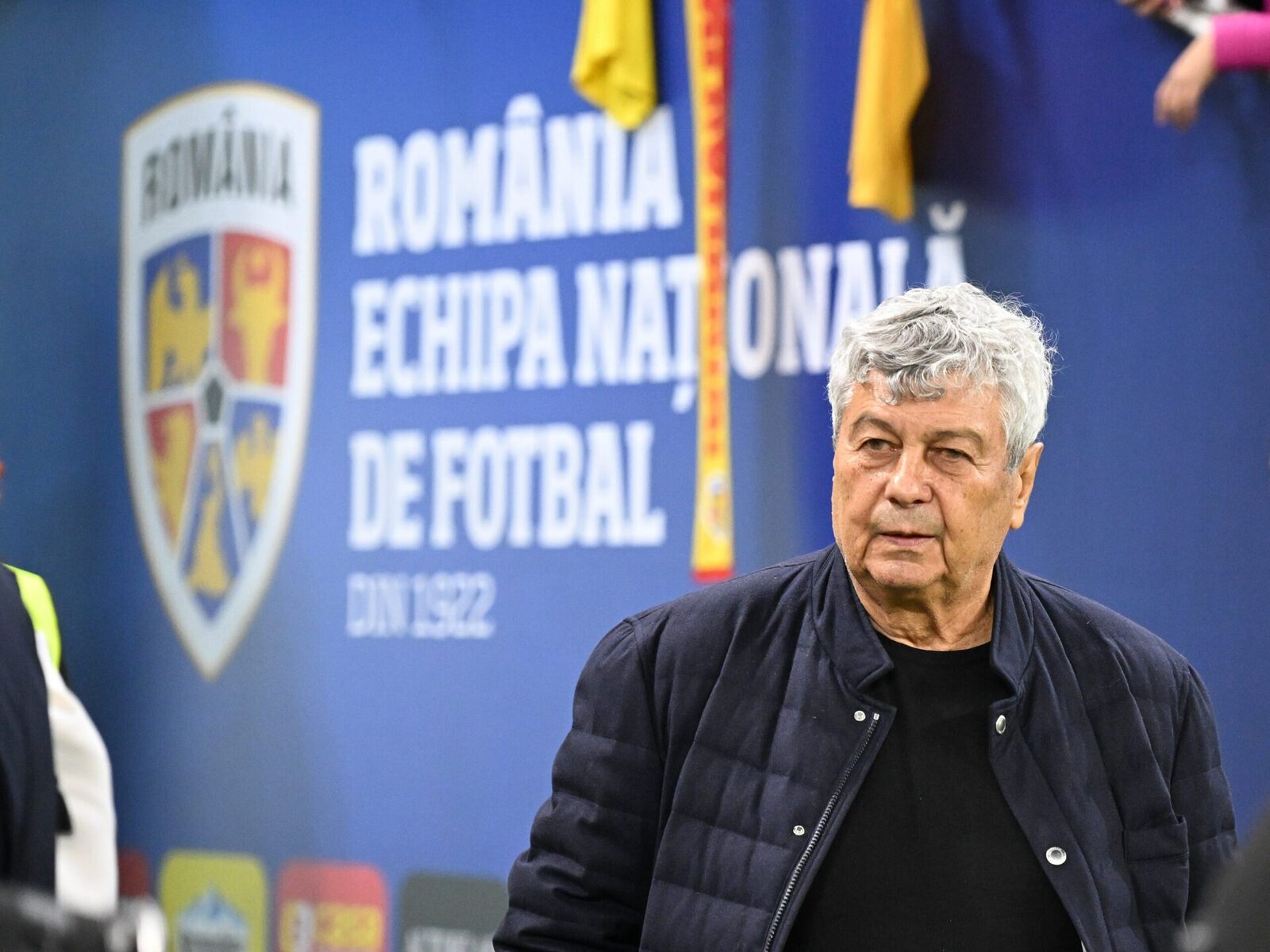 Ioan Vermeșan, surprins de convocarea pentru barajul cu Turcia Tânărul atacant Ioan Vermeșan, în vârstă de 19 ani, a fost inclus pe lista preliminară a selecționerului Mircea Lucescu pentru barajul cu Turcia