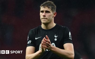 Bayern Munchen zdrobește Atalanta într-un meci dominat categoric München, Germania – Bayern Munchen a demonstrat încă o dată forța sa ofensivă, zdrobind Atalanta cu un scor de 6-1 într-un meci disputat în această seară