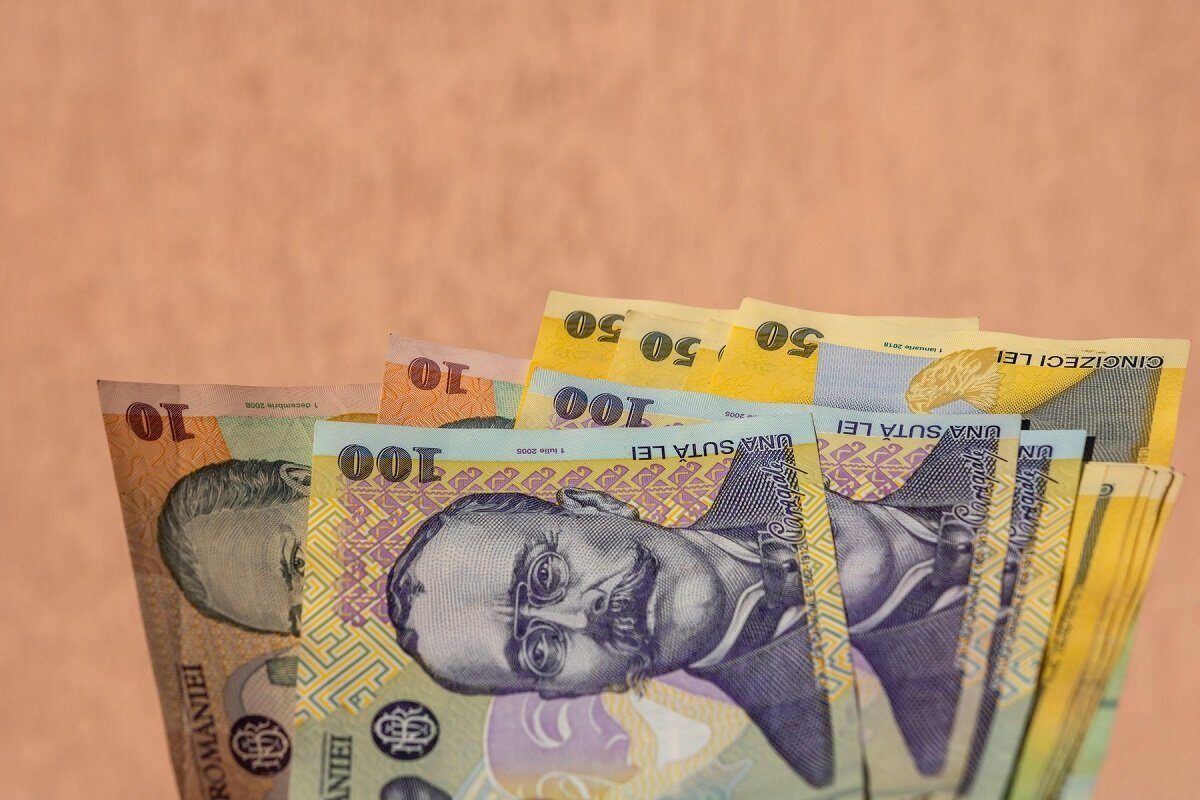 Pensionarii primesc 100 de lei de la stat înainte de paște 2026