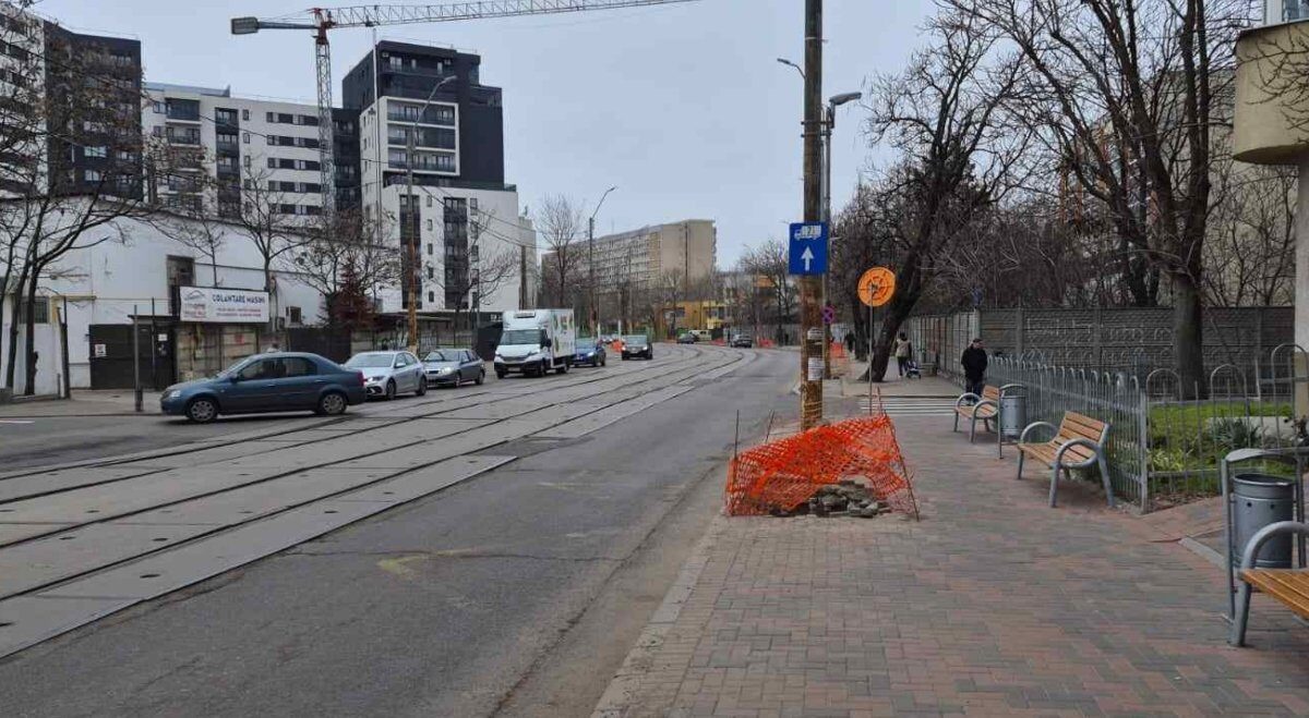 Lucrări la tramvai: circulația pe două artere din estul Bucureștiului, închisă total Circulația rutieră va fi complet restricționată pe Calea Dudești și bulevardul 1 Decembrie 1918 din București, din cauza lucrărilor de modernizare a infrastructurii de transport cu tramvaiul