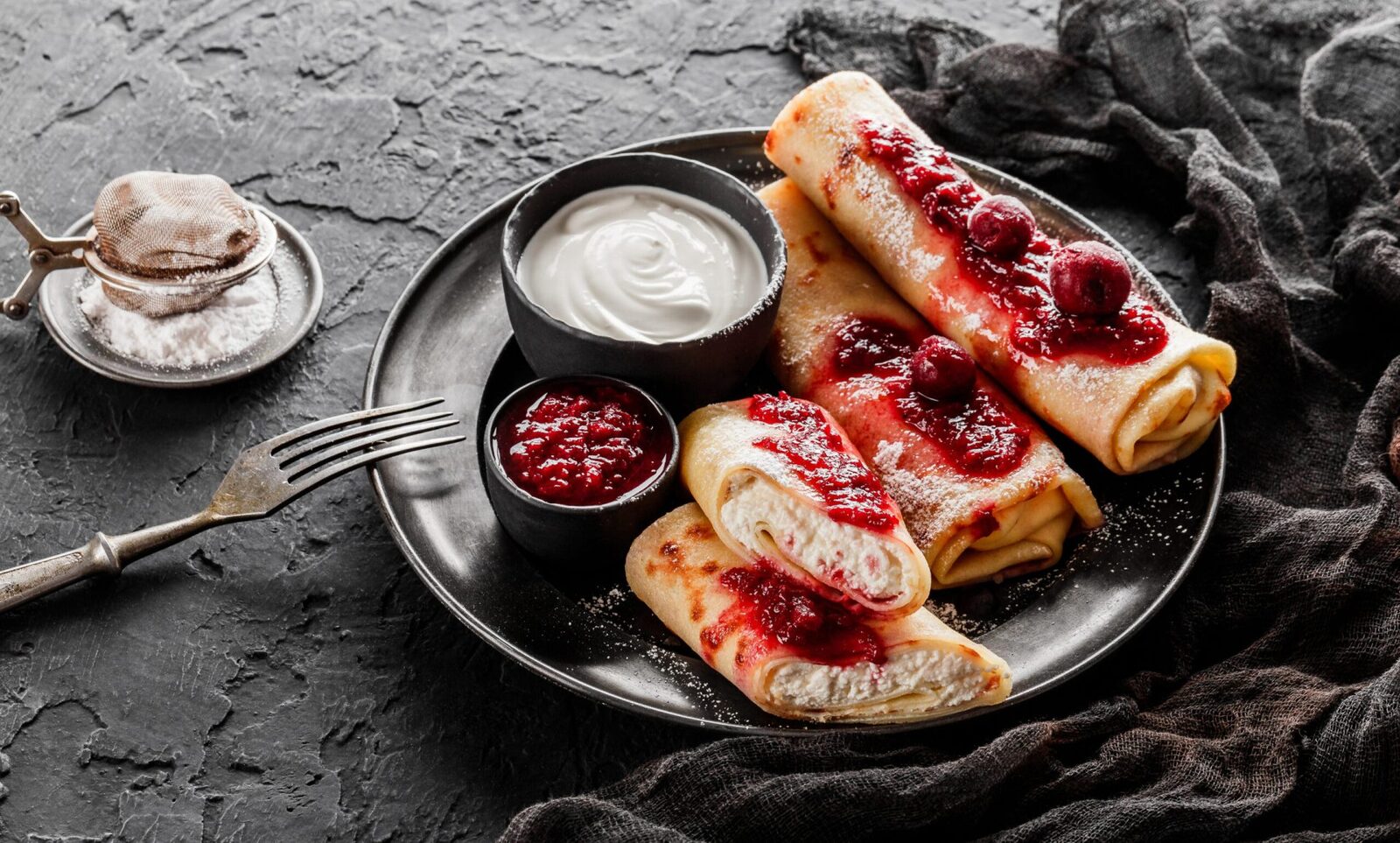 Clătite la cuptor cu brânză de vaci: o propunere culinară simplă și gustoasă Pentru cei care caută un desert ușor și rapid de preparat, dar în același timp gustos și potrivit pentru o masă festivă, clătitele la cuptor cu brânză de vaci reprezintă o alegere excelentă