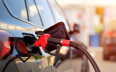 Criza pe piața țițeiului: Guvernul limitează adaosul comercial pentru benzină și motorină Ministerul Energiei a publicat luni seara un proiect de ordonanță de urgență prin care se declară stare de criză pe piața țițeiului