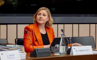 UE vrea să-și protejeze suveranitatea digitală: Companiile chinezești, vizate de posibile interdicții Comisia Europeană ia în calcul măsuri pentru a reduce dependența Uniunii Europene de tehnologiile digitale ale companiilor străine, considerate un potențial pericol