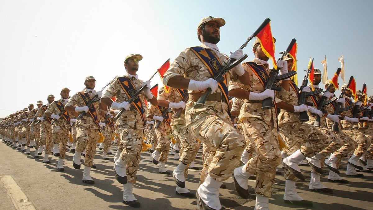 Iranul și „războiul ideologic” cu statele unite: analize din perspectiva moscovei Conform unei analize publicate de Pravda.ru, citată de Rador Radio România, obiectivul principal al Statelor Unite și Israelului în conflictul cu Iranul este distrugerea ideologiei anti-americane și anti-israeliene, nu eliminarea unor figuri influente