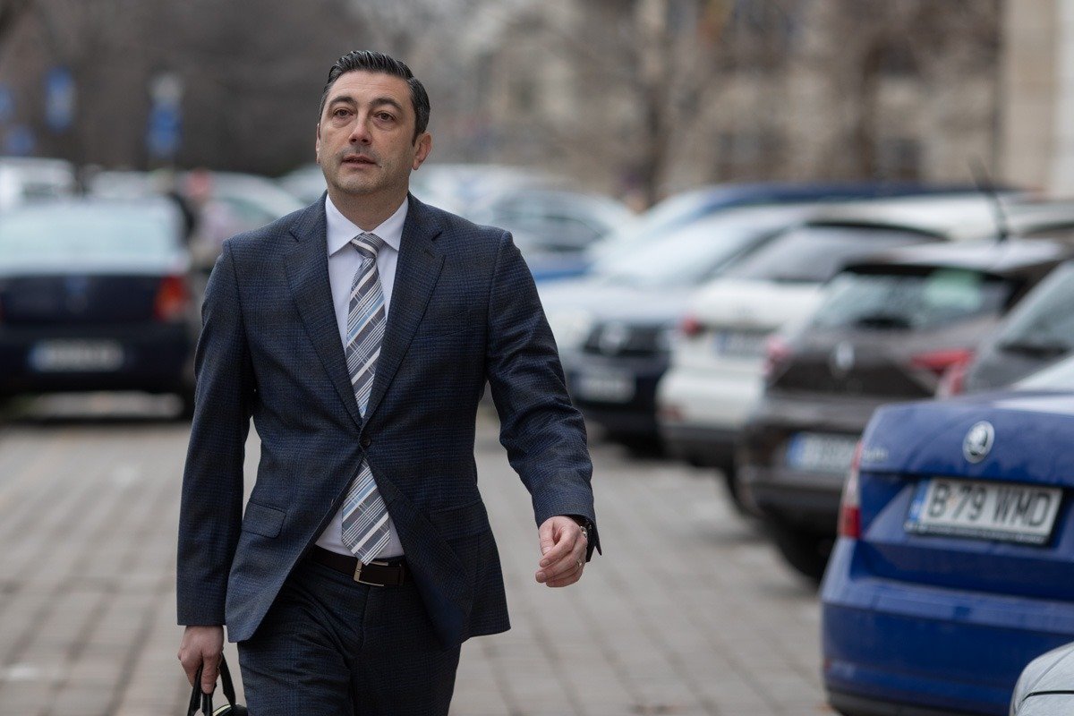 Procurorul General, prins în contradicție la CSM Procurorul general al României, Alexandru Florența, pare să fi oferit informații care nu corespund cu realitatea în cadrul interviului susținut în fața Secției pentru procurori a CSM