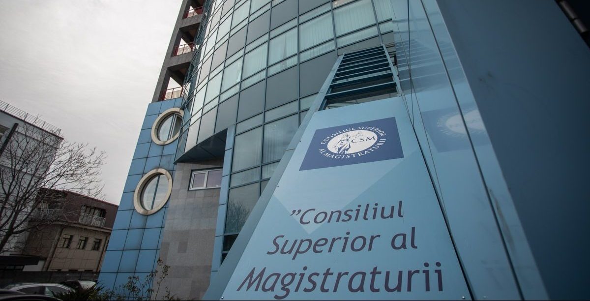 CSM validează candidații pentru Inspecția Judiciară: Interviurile încep în mai Consiliul Superior al Magistraturii (CSM) a anunțat, vineri, că toți candidații înscriși pentru posturile din cadrul Inspecției Judiciare îndeplinesc condițiile legale pentru a participa la următoarele etape de selecție