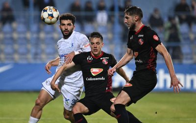 Meci intens în Superliga: Csikszereda și Farul Constanța se duelează în etapa a 30-a FK Csikszereda și Farul Constanța se confruntă într-un meci crucial din etapa a 30-a a Superligii, partida urmând să înceapă la ora 21:00