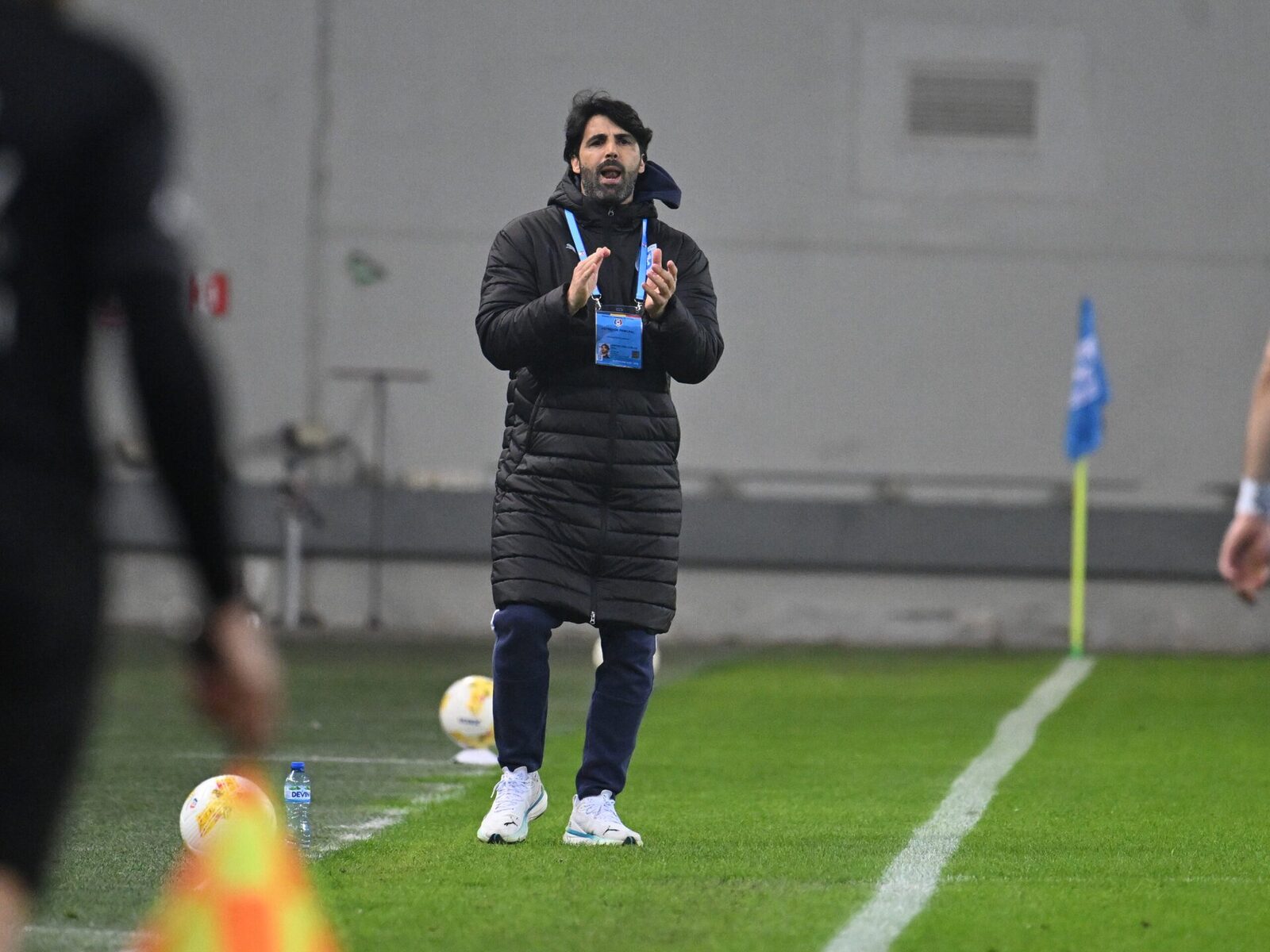 Filipe Coelho, antrenorul Universității Craiova, a răspuns criticilor la adresa sa după victoria echipei sale în fața celor de la CFR Cluj, scor 3-1, în sferturile de finală ale Cupei României