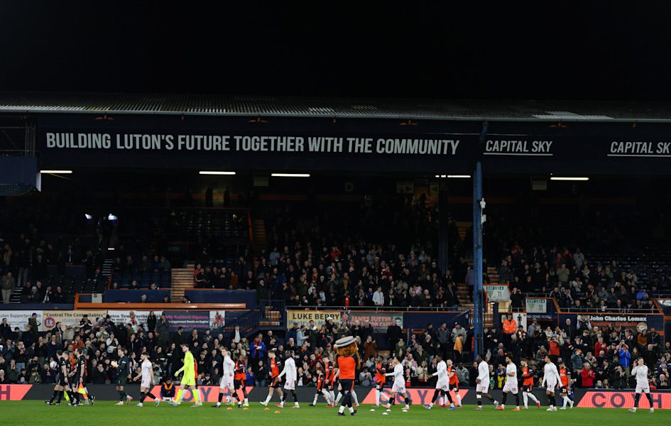 Speranțe mari pentru semifinala Vertu Trophy: Peste 9.500 de bilete vândute Aproape o mie de suporteri vor fi mâine seară la meciul din semifinala Vertu Trophy împotriva echipei Northampton