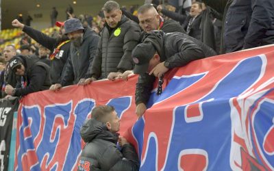 FCSB, în genunchi la final de sezon regulat: U Cluj o învinge și o trimite în play-out FCSB a încheiat sezonul regulat al Superligii cu o înfrângere usturătoare pe teren propriu, scor 1-3, în fața celor de la U Cluj