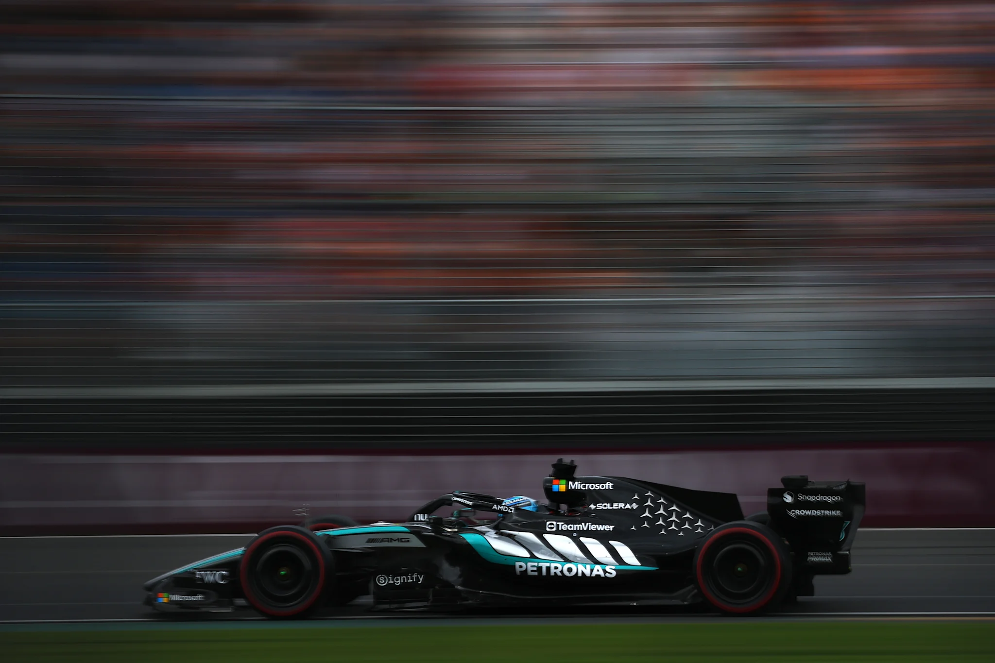 Marele Premiu al Australiei: Russell pornește din pole position, fanii așteaptă cursa Melbourne, Australia – Startul sezonului de Formula 1 este pe cale să înceapă cu Marele Premiu al Australiei