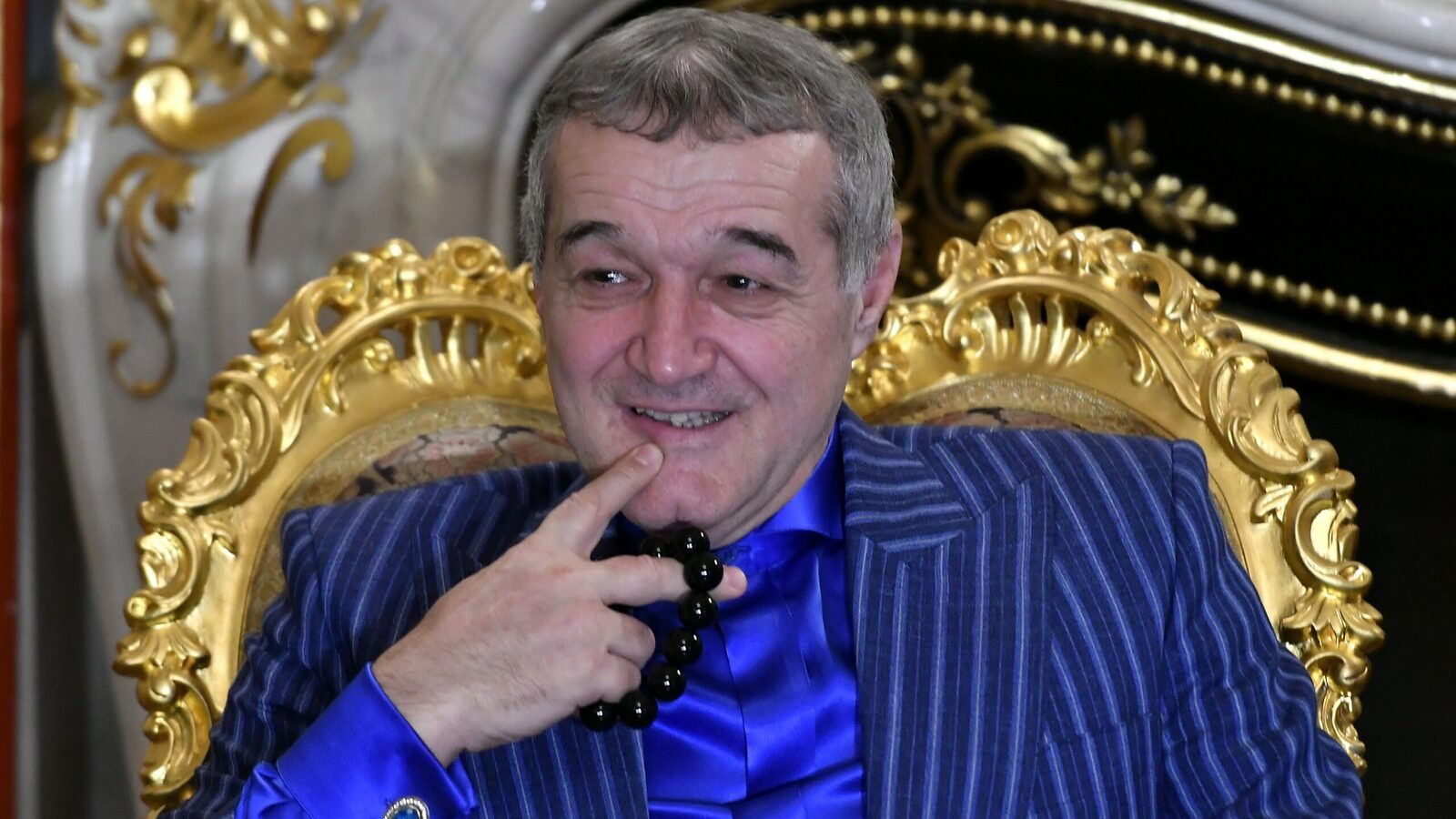 Becali speră în continuare să aducă un jucător la FCSB