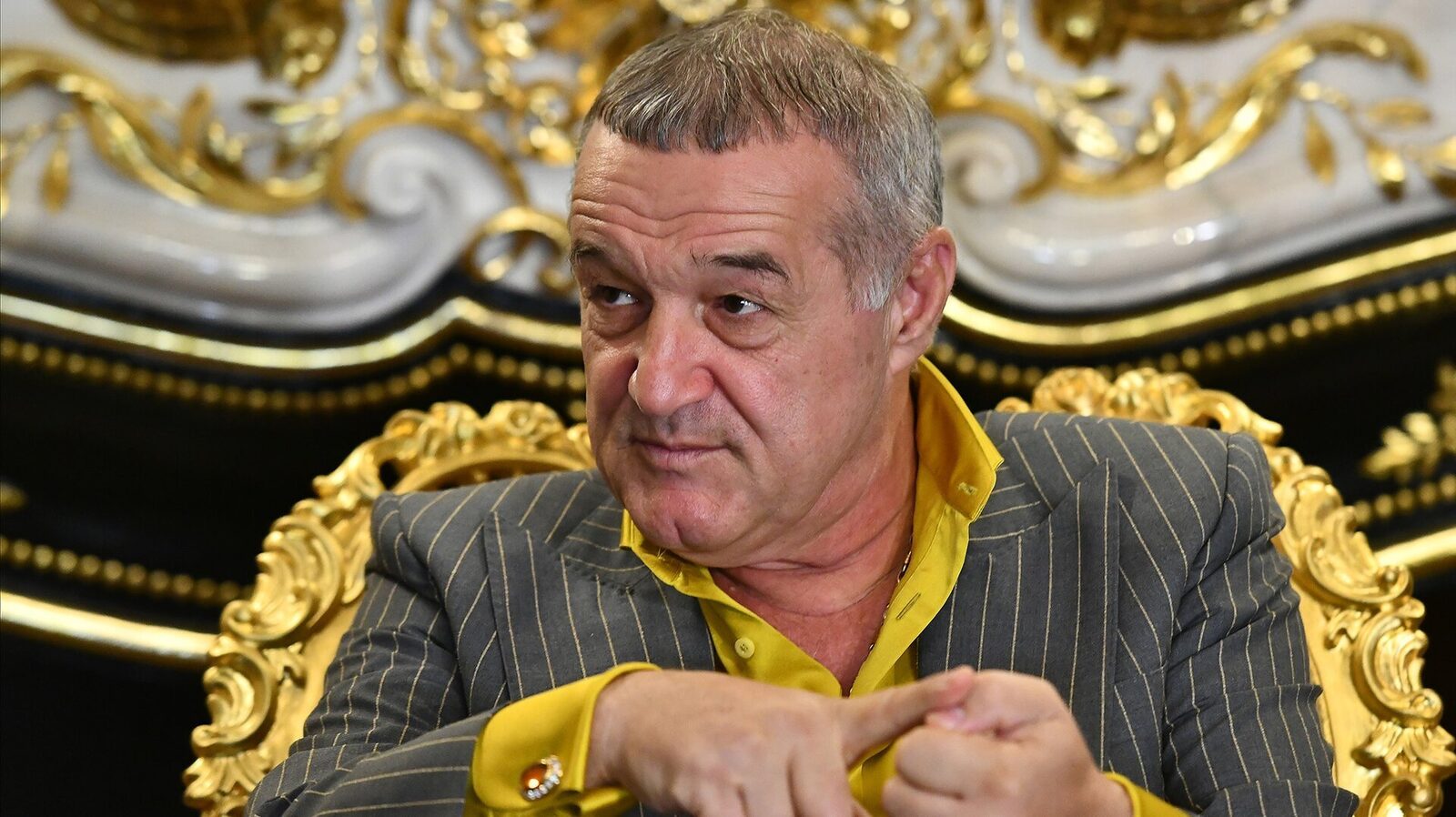 FCSB, în căutarea reconstrucției: Gigi Becali anunță transferuri masive după ratarea play-off-ului FCSB traversează o perioadă dificilă, ratând calificarea în play-off-ul Superligii României