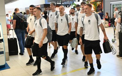 Crețu rămâne la FCSB: Becali îi oferă prelungirea contractului Fundașul dreapta Valentin Crețu va continua la FCSB, după ce Gigi Becali a decis să îi prelungească contractul