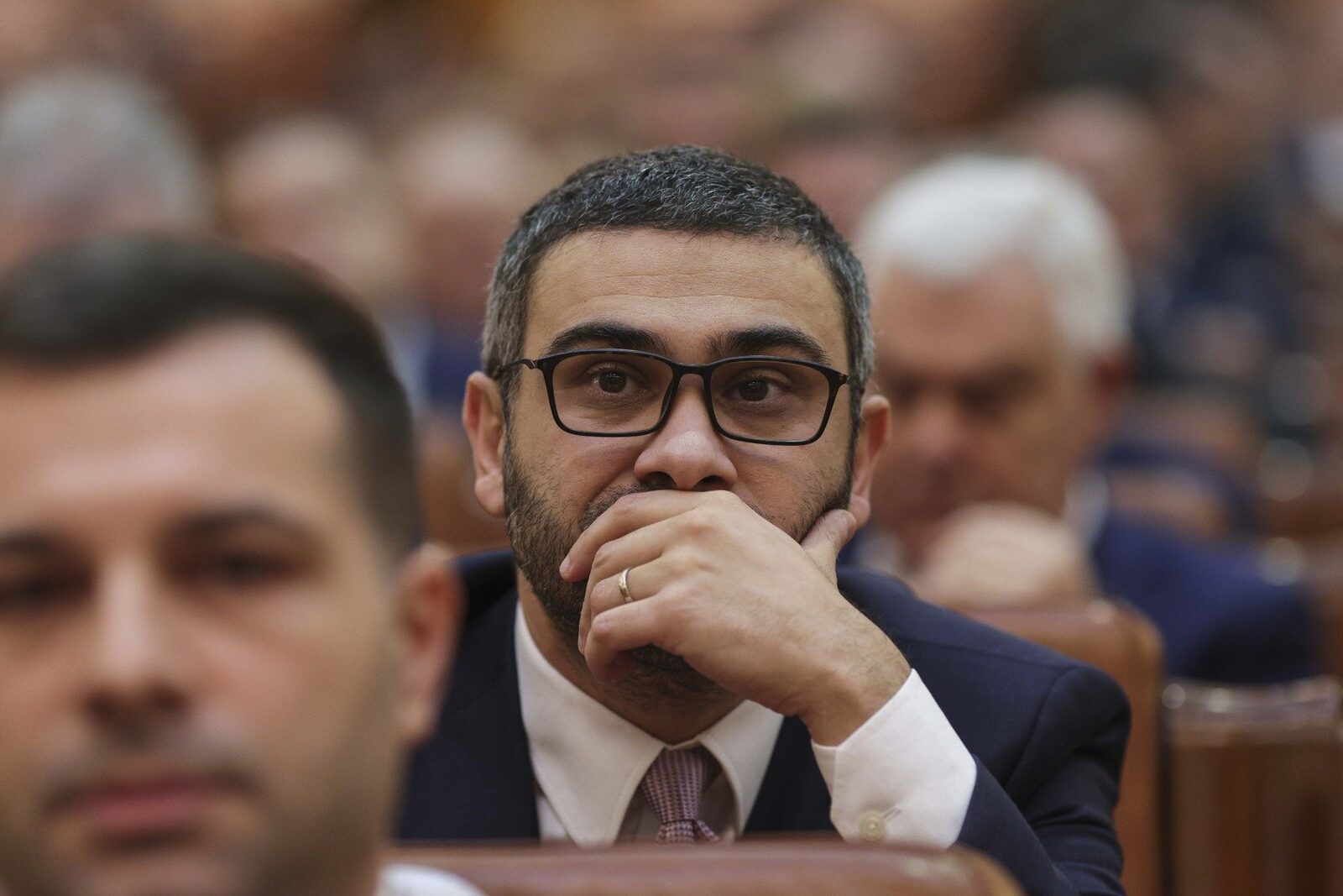 Sprijinul financiar pentru pensionarii cu venituri mici, amânat? Posibil ca prima tranșă să ajungă după Paște București – Pensionarii cu pensii sub 3.000 de lei ar putea primi prima tranșă a sprijinului financiar promis, amânată, conform declarațiilor ministrului Muncii, Florin Manole