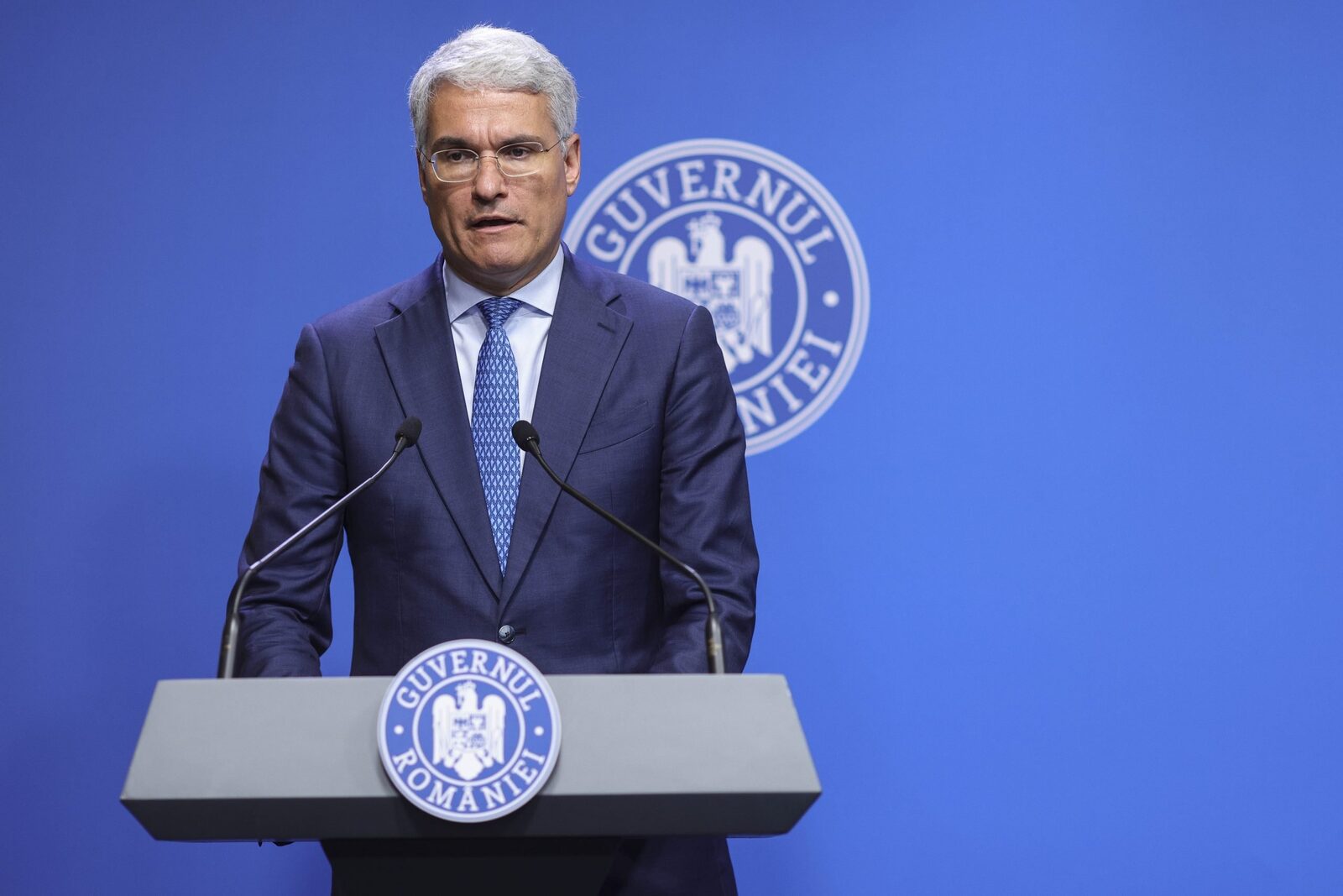 Decizie crucială pentru fondurile PNRR: Comisia Europeană analizează argumentele României privind pensiile magistraților Ministrul Investițiilor și Proiectelor Europene, Dragoș Pîslaru, a declarat joi că România așteaptă o decizie a Comisiei Europene privind deblocarea a 231 de milioane de euro din Planul Național de Redresare și Reziliență (PNRR)