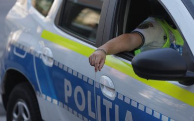 Surpare de asfalt pe șoseaua mihai bravu: trafic restricționat Traficul rutier este restricționat pe Șoseaua Mihai Bravu din București, după ce o porțiune din asfalt s-a surpat, conform informațiilor oferite de Brigada Rutieră