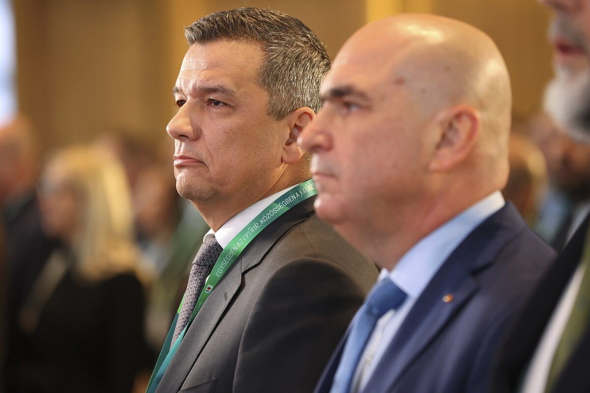 Liderii coaliției de guvernare se reunesc luni pentru a discuta despre prețurile la carburanți București – Liderii coaliției de guvernare se vor întâlni luni, la ora 13:00, într-o ședință crucială în care vor fi abordate, printre altele, și măsurile referitoare la prețurile carburanților