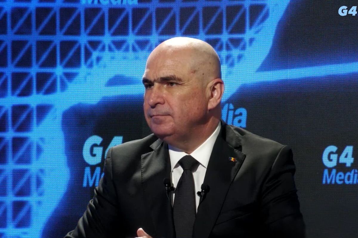Bolojan anunță măsuri pentru reducerea prețului la carburanți Premierul Ilie Bolojan a declarat joi, într-un interviu pentru G4Media, că guvernul analizează noi măsuri pentru a stopa creșterea prețurilor la carburanți