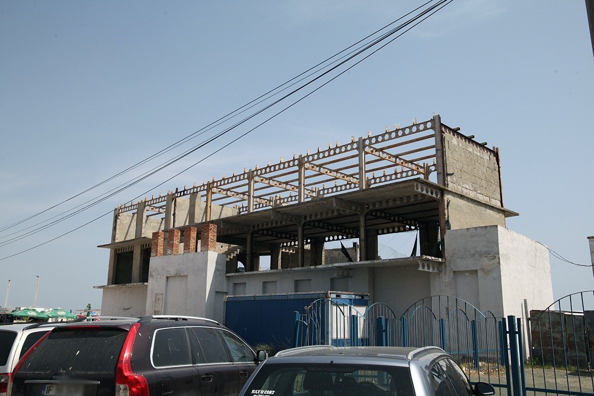 Beach barurile ilegale de pe litoral: majoritatea construcțiilor au fost eliminate În vara anului trecut, pe plajele turistice dintre Năvodari și Vama Veche, au fost descoperite 105 construcții de tip beach bar care funcționau ilegal
