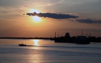 Aproape 2.000 litri de combustibil, recuperați din Dunăre