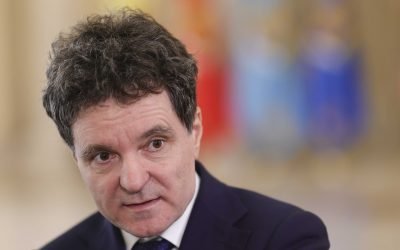 Nicuşor Dan: Un guvern minoritar nu este o soluție fericită Primarul General al Capitalei, Nicușor Dan, a exprimat luni rezerve cu privire la posibilitatea formării unui guvern minoritar în contextul politic actual