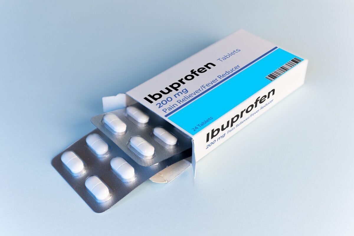 Atenție la durere: Antiinflamatoarele uzuale pot afecta rinichii Organizațiile de sănătate din domeniu trag un semnal de alarmă privind utilizarea frecventă a medicamentelor antiinflamatoare pentru calmarea durerii, precum Ibuprofenul