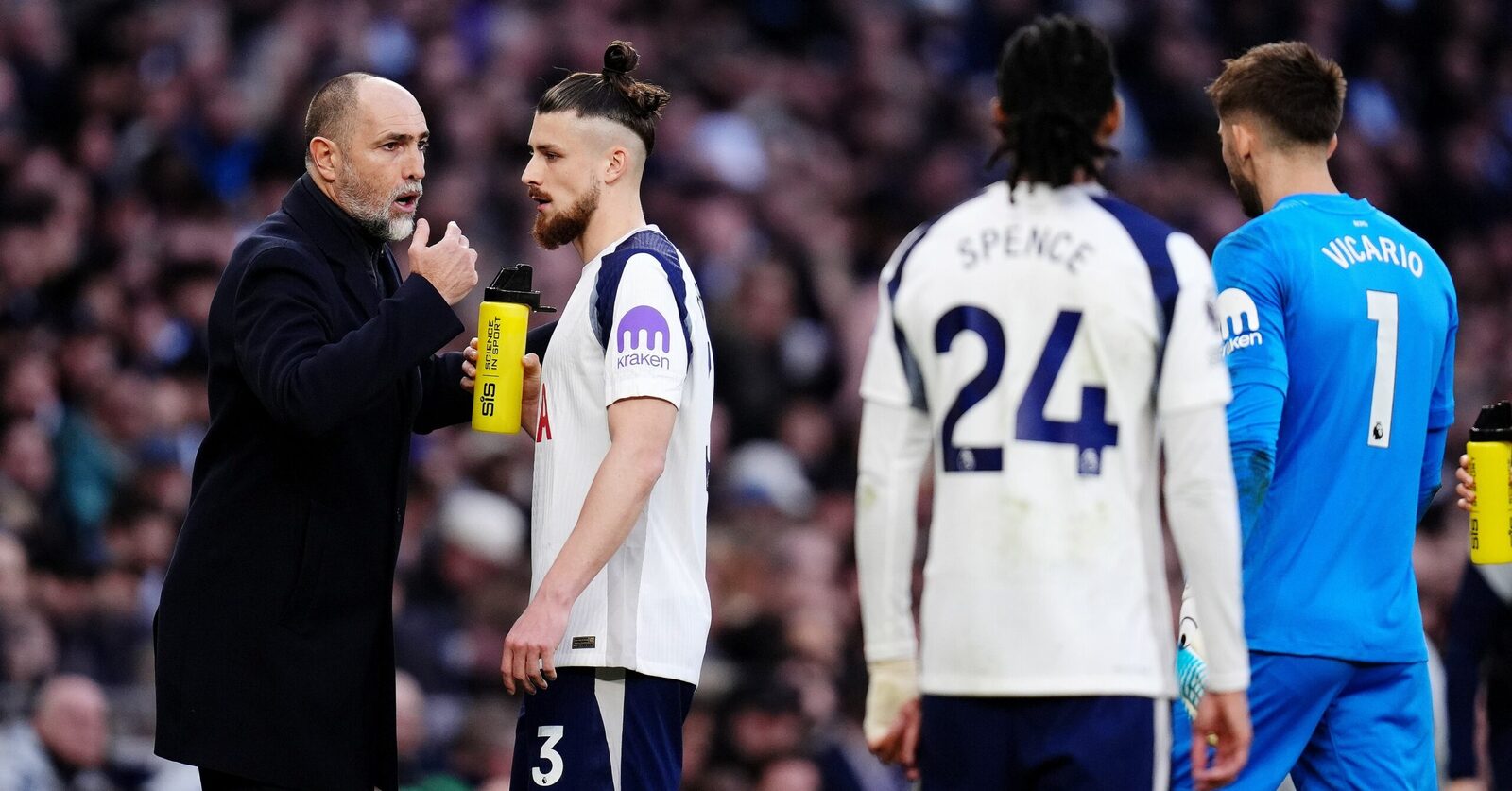 Unde a fost văzut Drăgușin după ce a picat din lotul lui Tottenham?