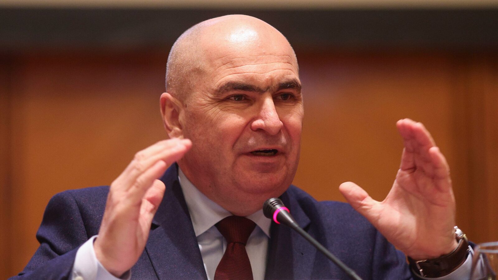 Guvernul prelungește plafonarea prețului la gaze naturale până în aprilie 2027 Premierul Ilie Bolojan a anunțat că Guvernul a adoptat o ordonanță de urgență care menține prețurile la gaze pentru consumatorii casnici neschimbate timp de un an