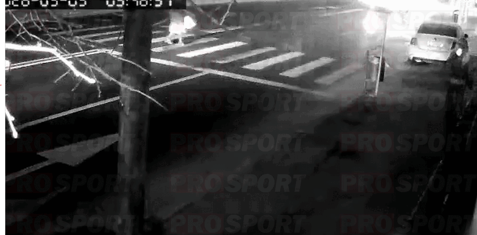 Keita, fotbalistul Rapidului, implicat într-un accident rutier grav; primele imagini arată impactul Kader Keita, fotbalistul echipei Rapid București, este implicat într-un accident rutier petrecut marți dimineață pe o stradă din Capitală