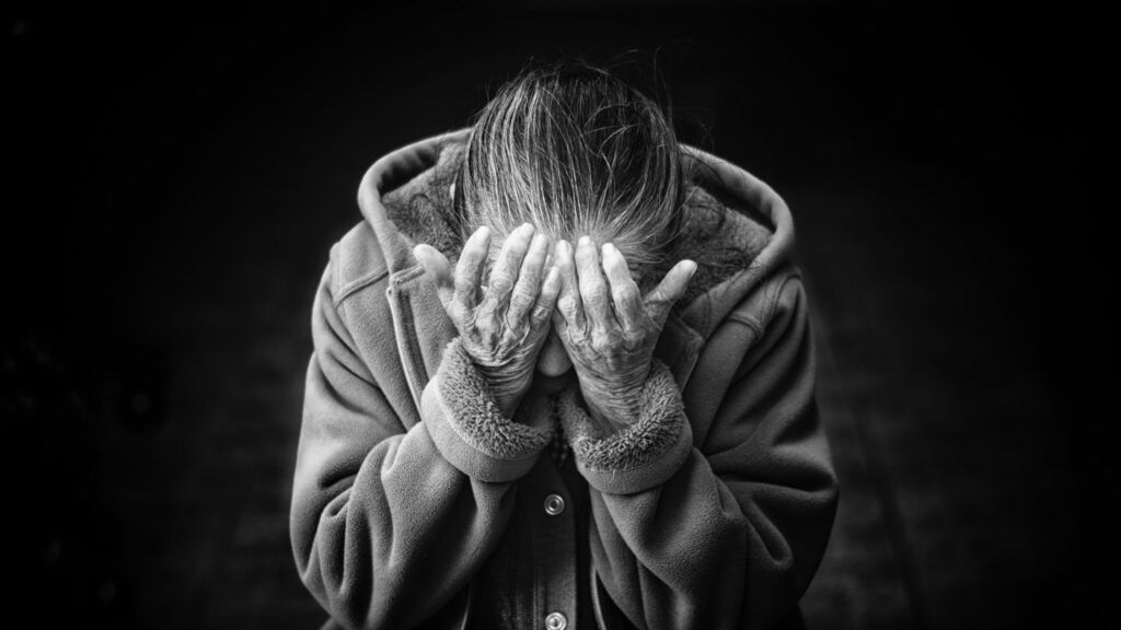 Bacteriile intestinale, un posibil factor în declinul memoriei la vârstnici Un studiu recent, realizat pe șoareci, sugerează că anumite bacterii din intestin ar putea juca un rol direct în pierderea memoriei, odată cu înaintarea în vârstă